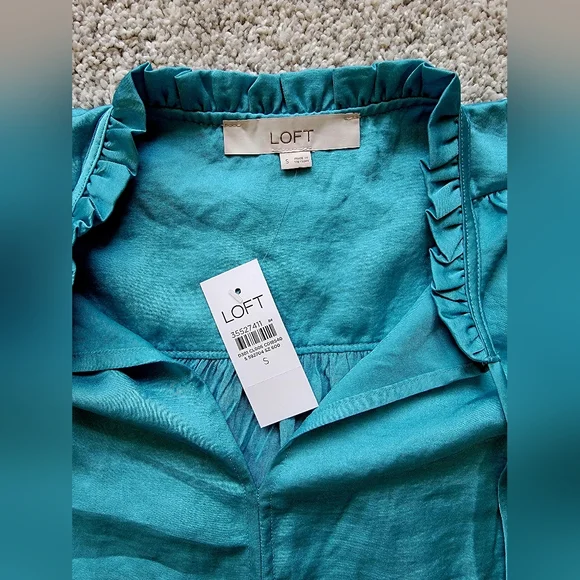 LOFT Ruffle Tie Neck Mixed Media Blouse Small - Picture 4 of 4